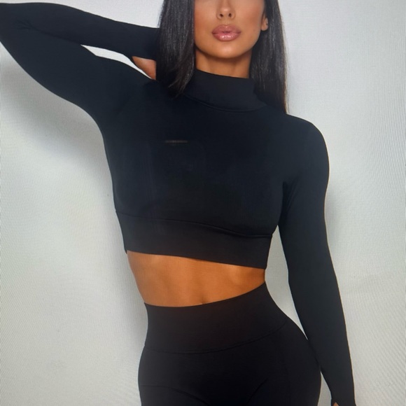 Bombshell Active Pullover | NWT | Size S - Picture 5 of 6